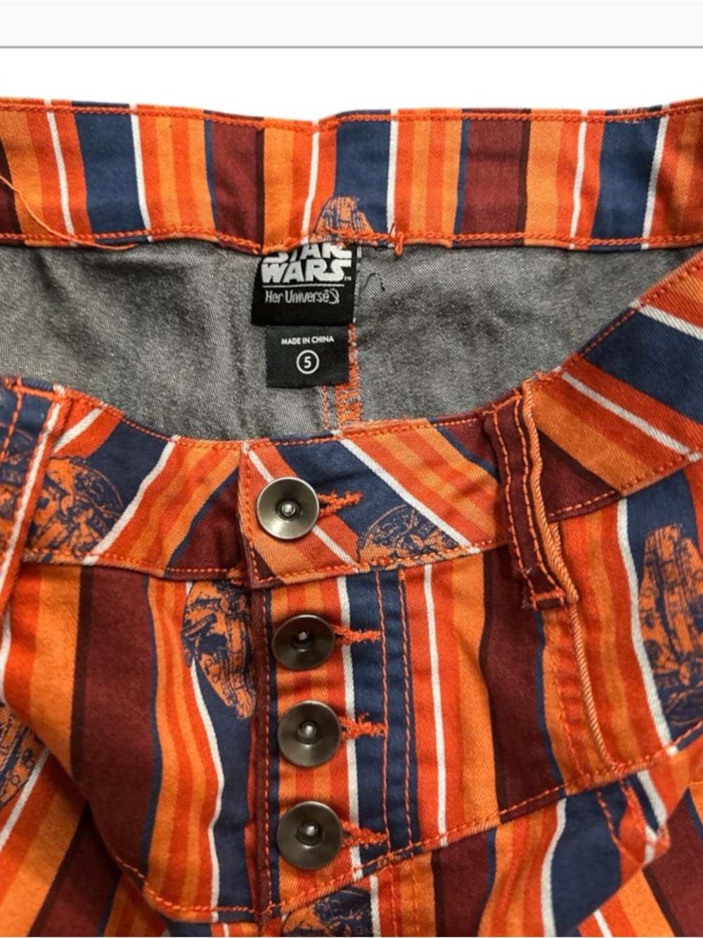 Her Universe Star Wars Solo Striped High-Waisted Shorts Junior 5 - Picture 6 of 7